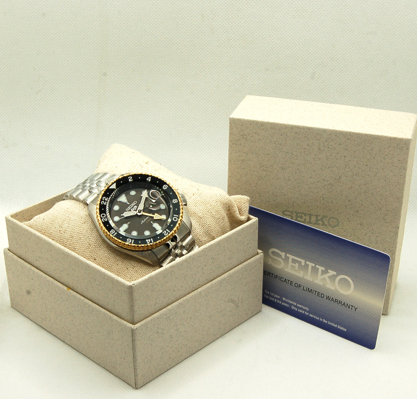 SEIKO 5 GMT automatic watch model SSK021