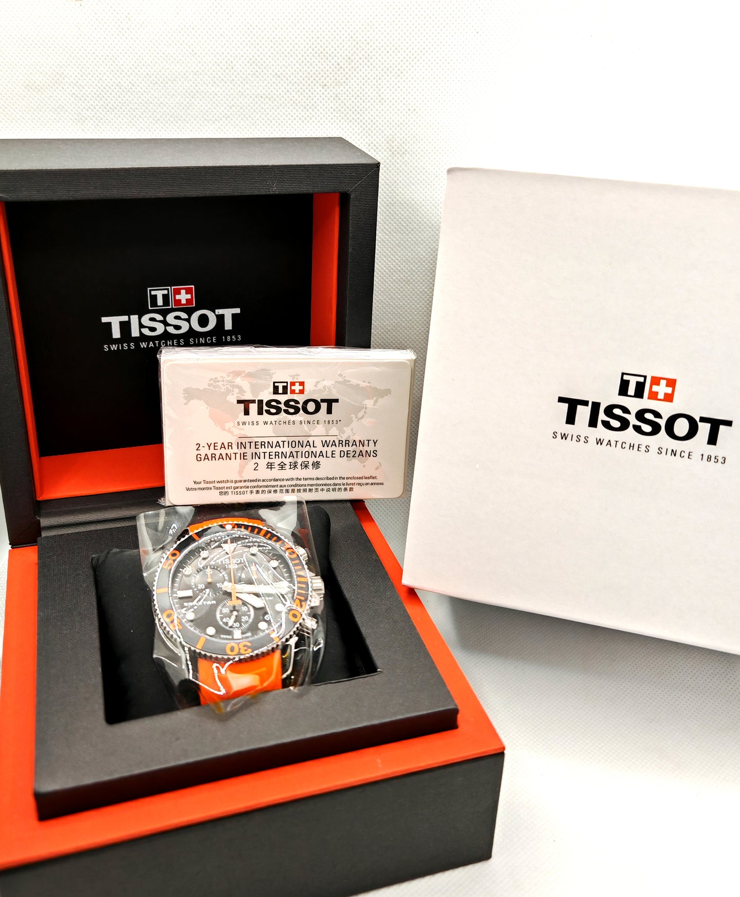 TISSOT MEN'S SEASTAR 1000 quartz watch - T120.417.17.051.01 | tikAworld
