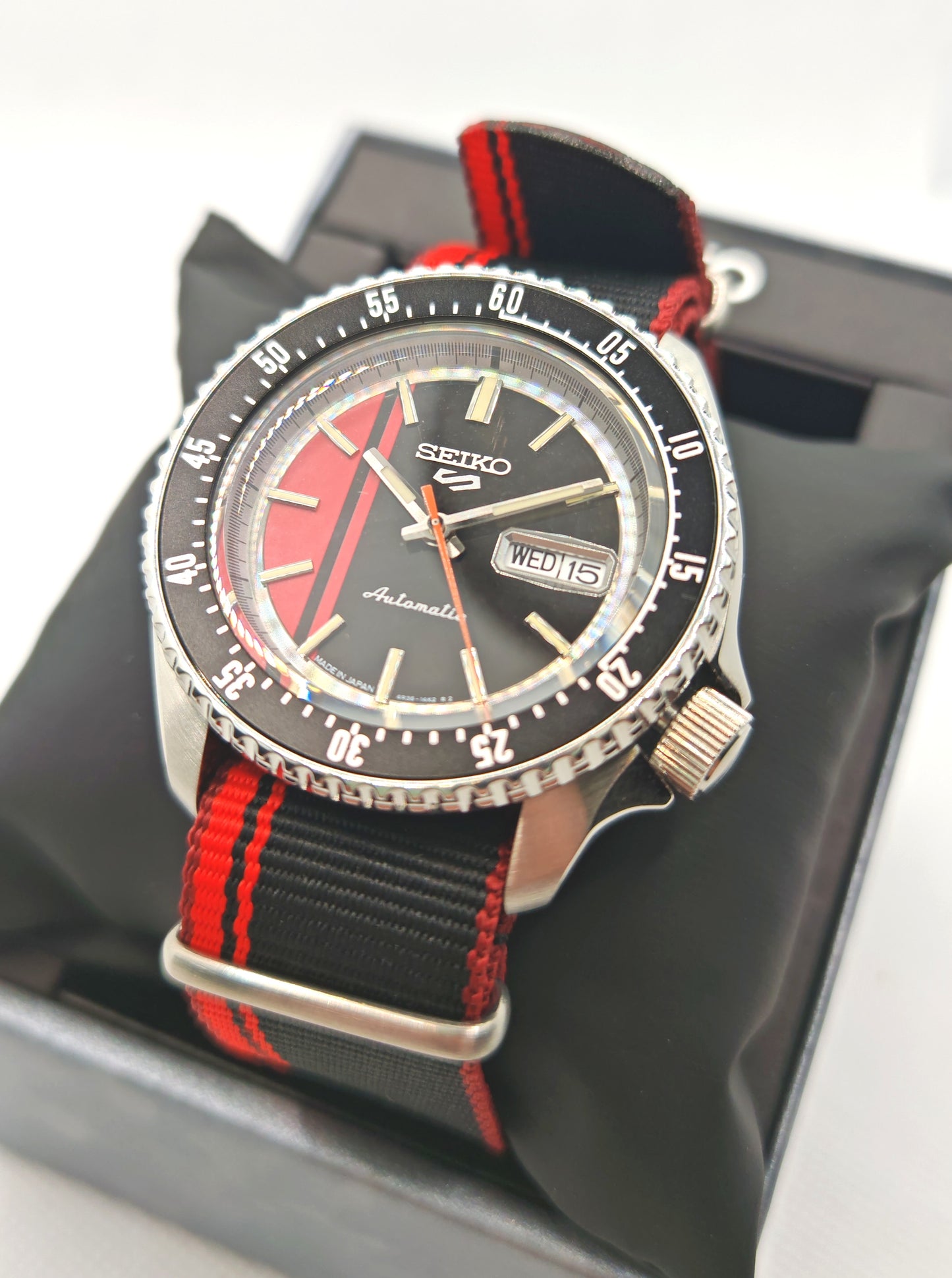SEIKO SRPK71K1 con scatola dettagli dial