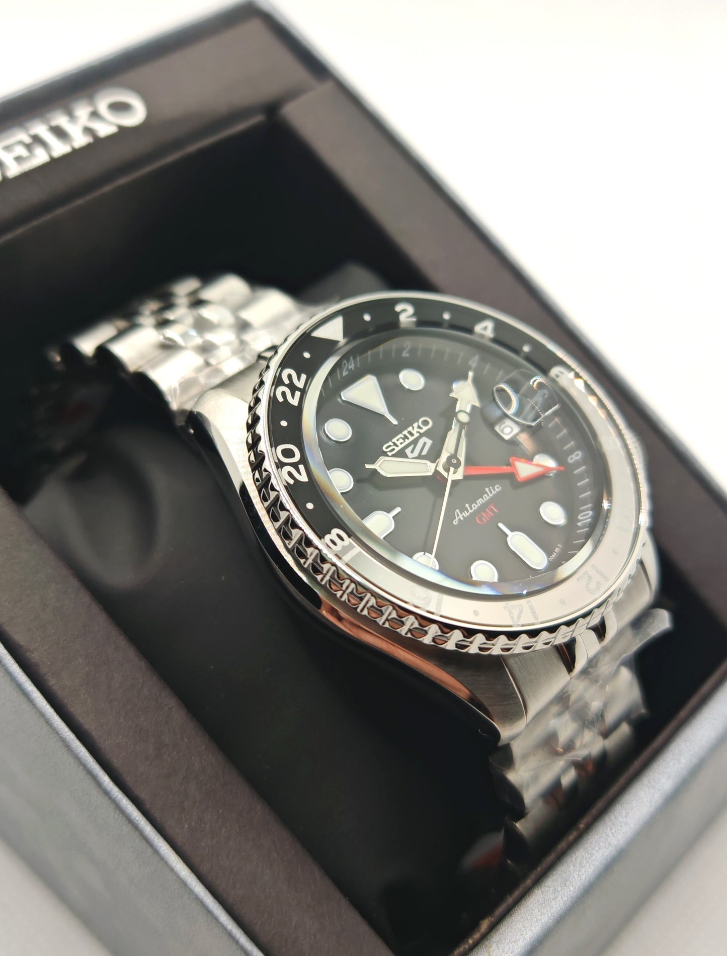 SEIKO 5 GMT SSK001K1 – Orologio Automatico Uomo Nero | TikAworld