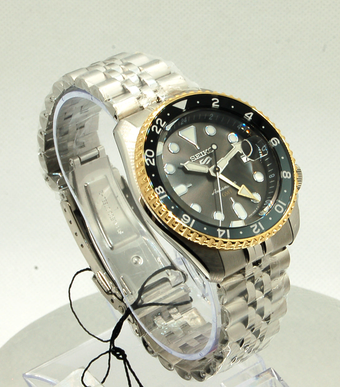 SEIKO 5 GMT automatic watch model SSK021