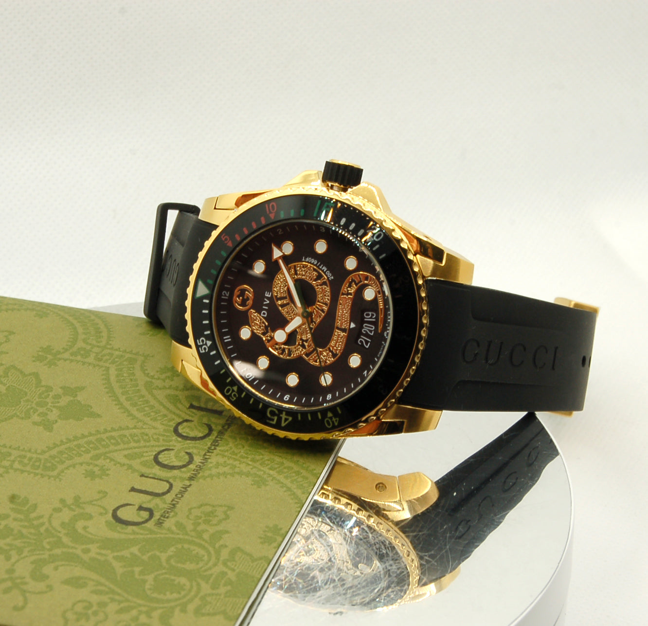 GUCCI MEN'S/Unisex Quartz Watch Model: GUCCIDIVE - YA136219 45mm