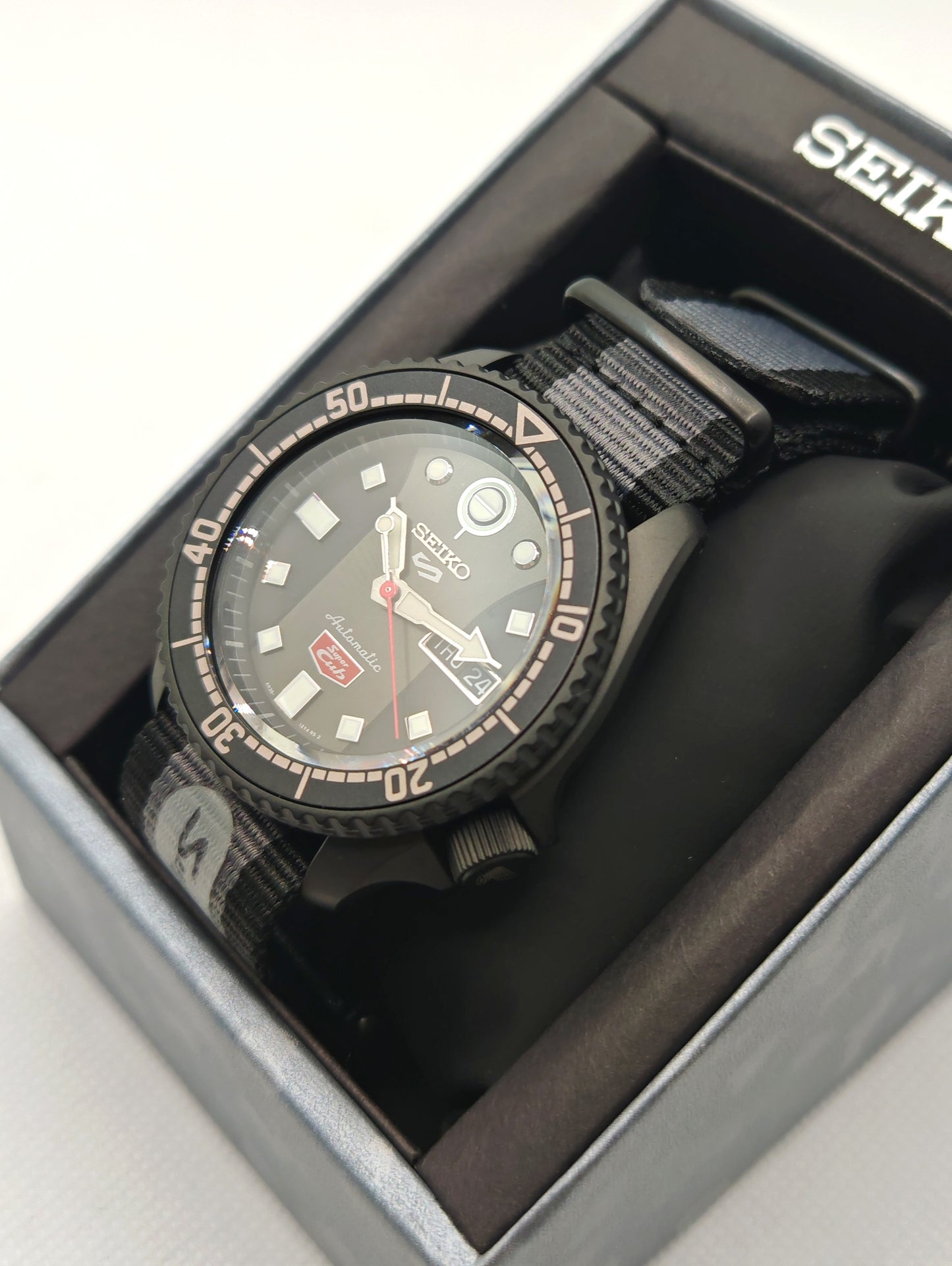 SEIKO Serie 5 orologio automatico CUB CLUB SRPJ75K1 Limited edition | tikAworld