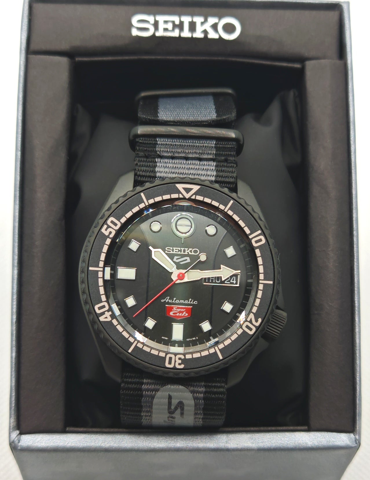 SEIKO Serie 5 orologio automatico CUB CLUB SRPJ75K1 Limited edition | tikAworld