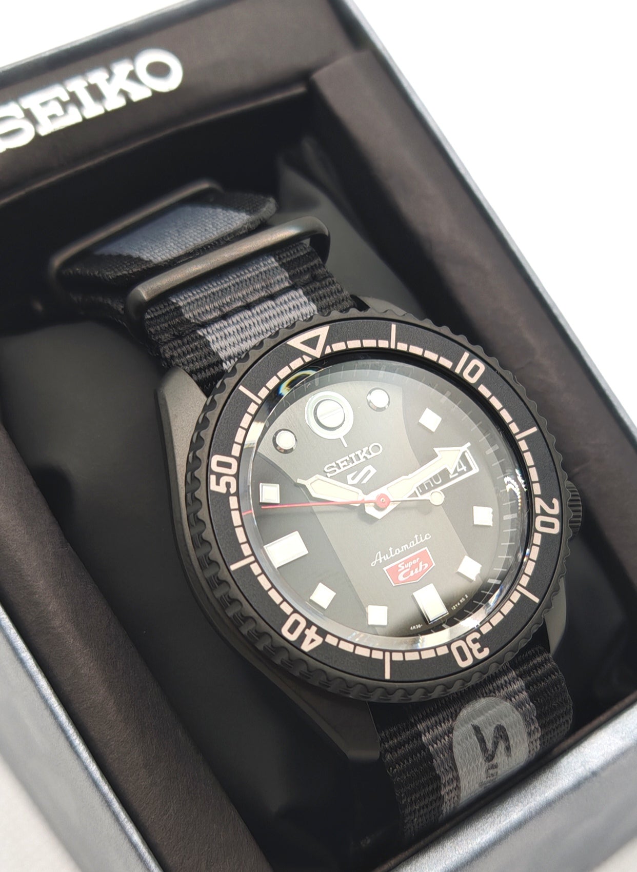 SEIKO Serie 5 orologio automatico CUB CLUB SRPJ75K1 Limited edition | tikAworld