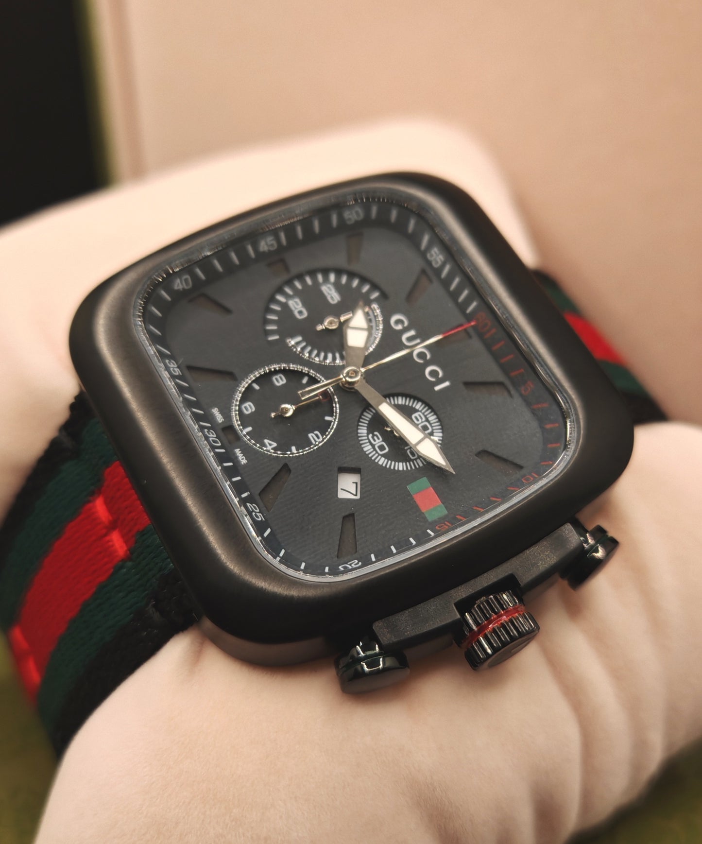 GUCCI orologio per UOMO al quarzo mod. COUPE Nero/Tessuto - YA131202