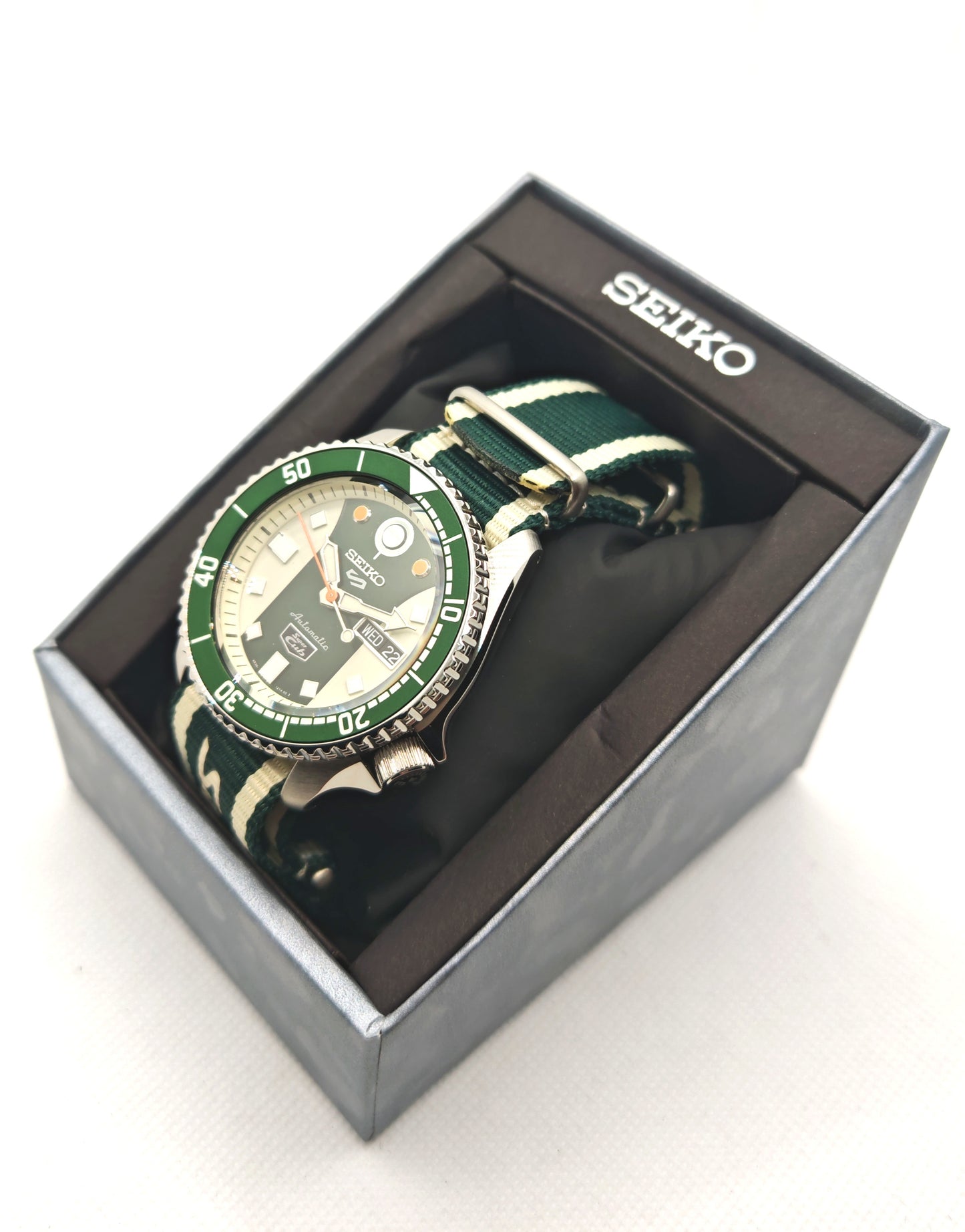 Seiko 5 Sports SRPJ49K1 – Limited Edition | tikAworld