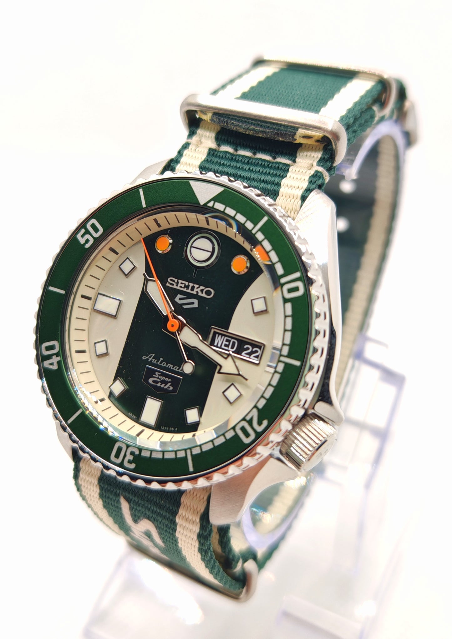 Seiko 5 Sports SRPJ49K1 – Limited Edition | tikAworld