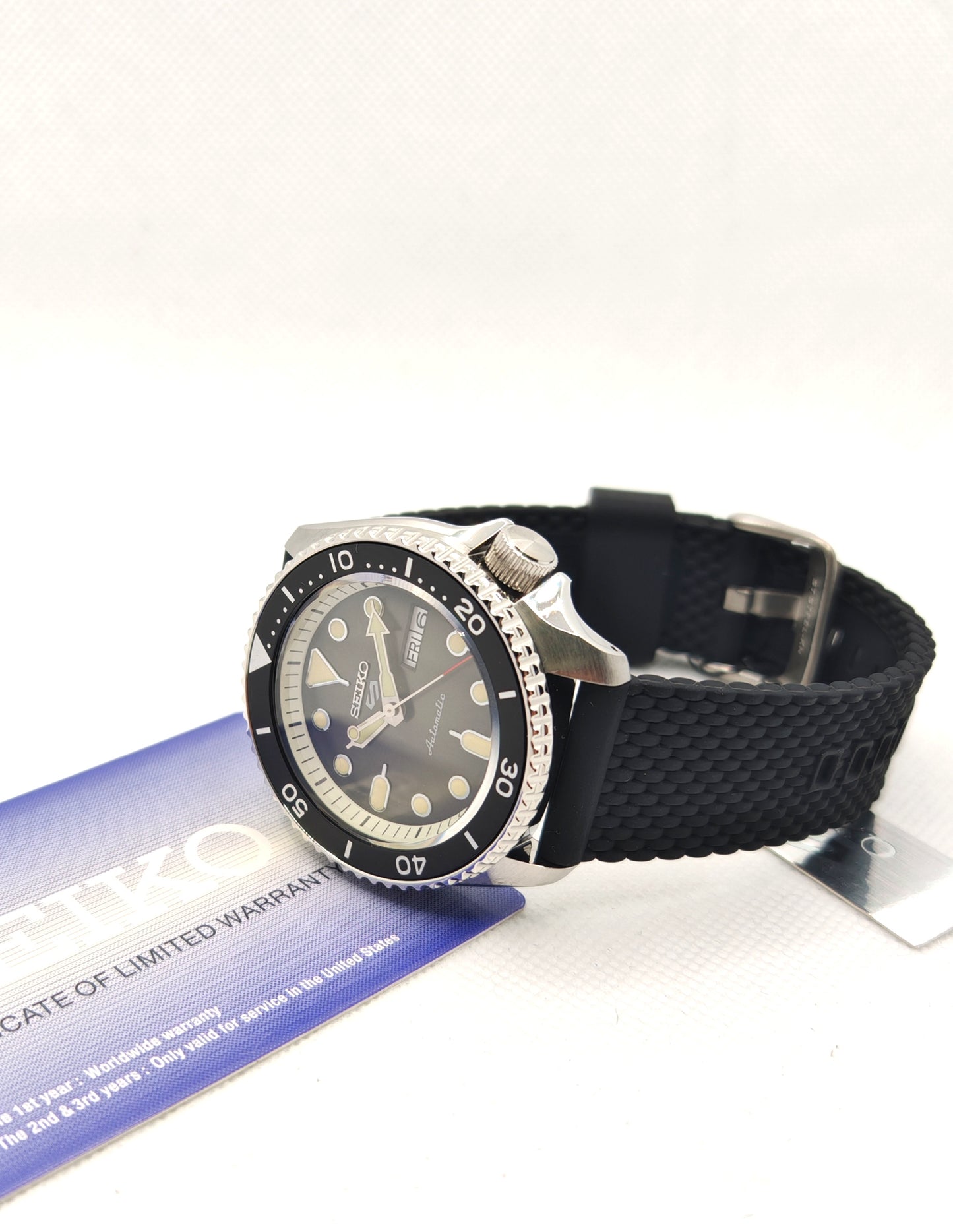 Seiko 5 Sports SRPD73K2 | tikAworld