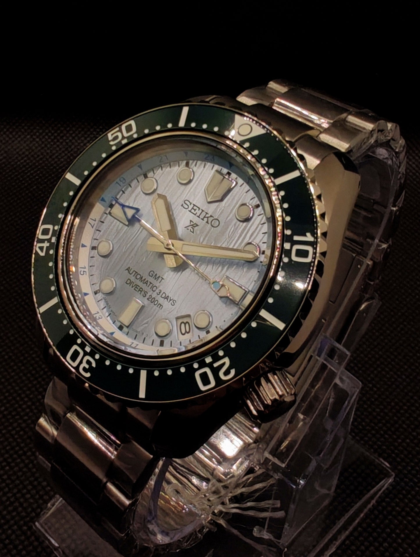 SEIKO PROSPEX Save the Ocean "Blue Glacier" GMT SPB385J1 – Edizione Limitata 110° Anniversario | tikAworld