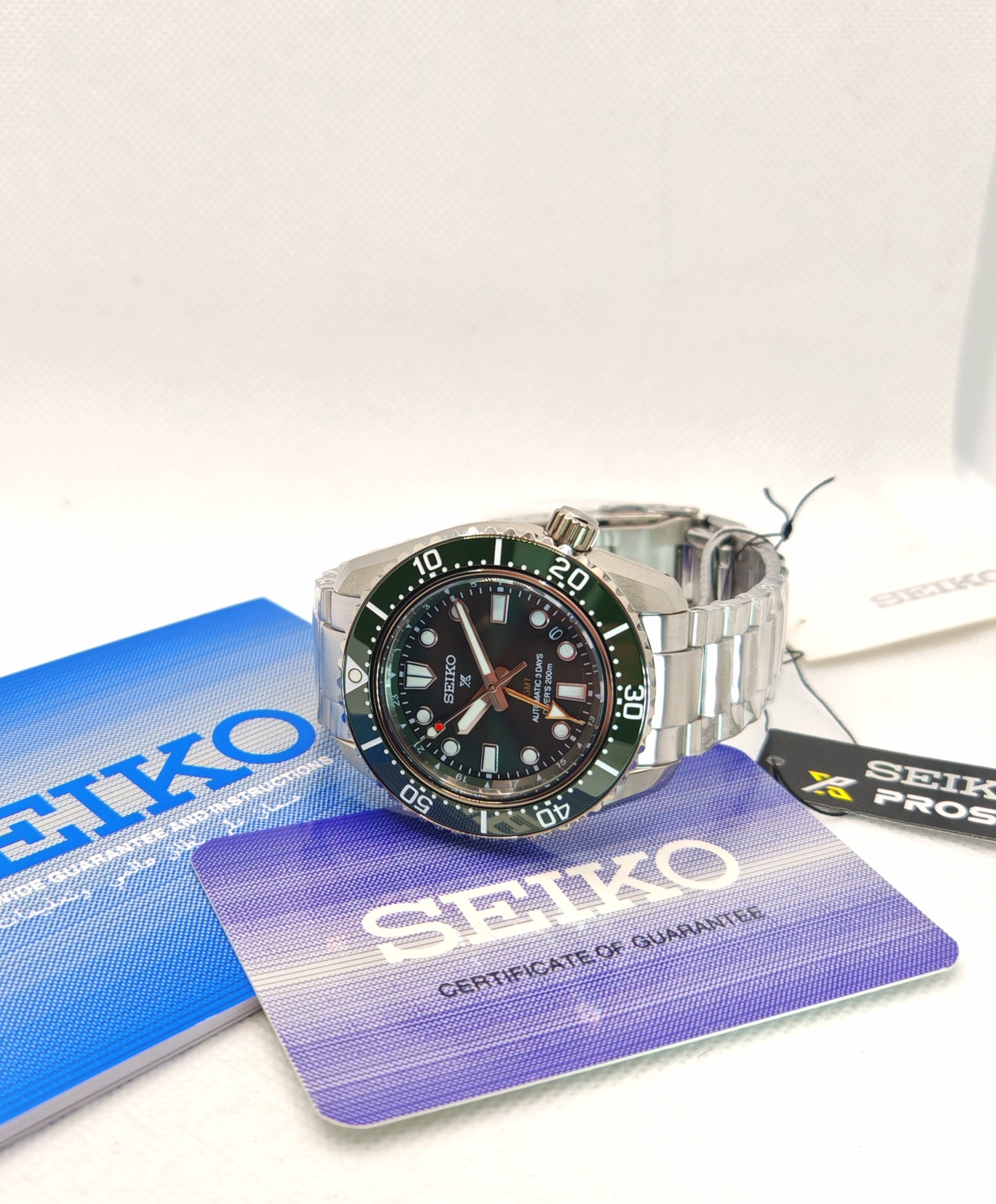 SEIKO PROSPEX 1968 RE-CRAFT Marine Green GMT SPB381J1 | tikAworld