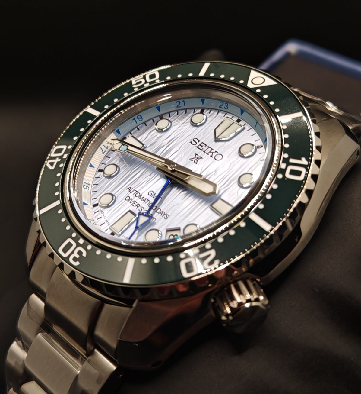 SEIKO PROSPEX Save the Ocean "Blue Glacier" GMT SPB385J1 – Edizione Limitata 110° Anniversario | tikAworld