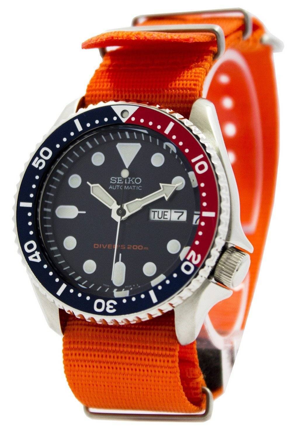 Seiko Automatic Diver's 200M NATO Strap SKX009K1-var-NATO7 Men's Watch